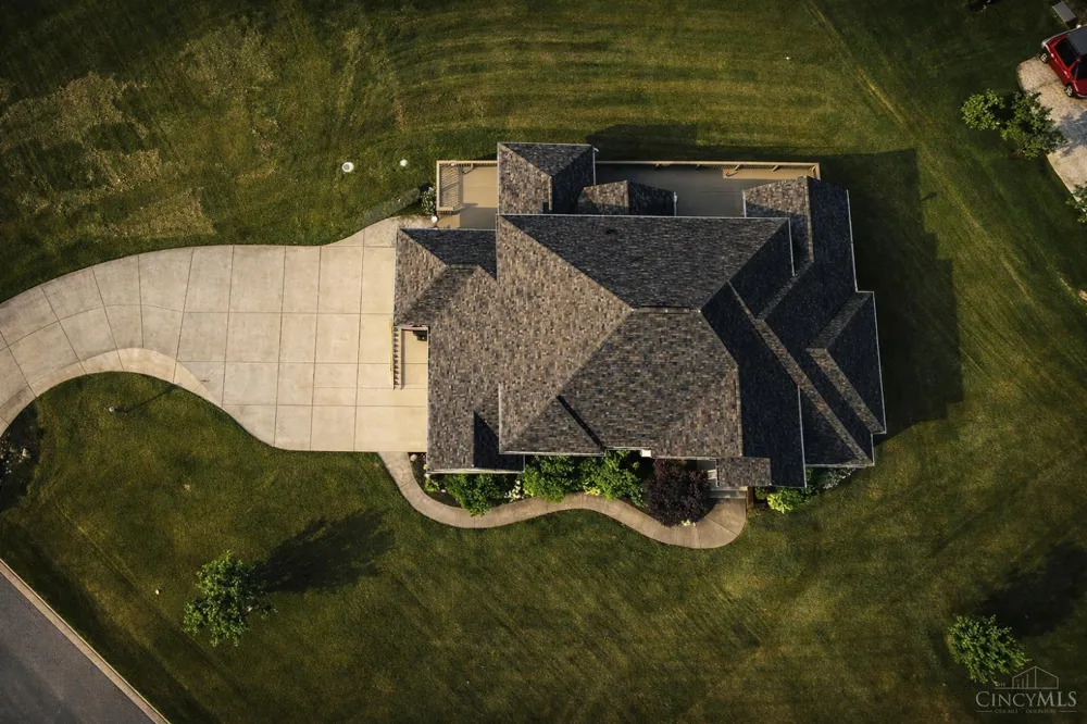 8005 Bending Willow Court Clearcreek, OH 45068