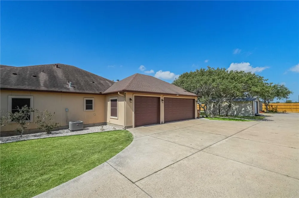 1502 Westridge Boulevard Corpus Christi, TX 78418