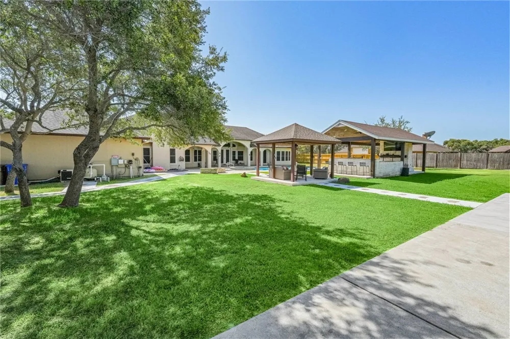 1502 Westridge Boulevard Corpus Christi, TX 78418