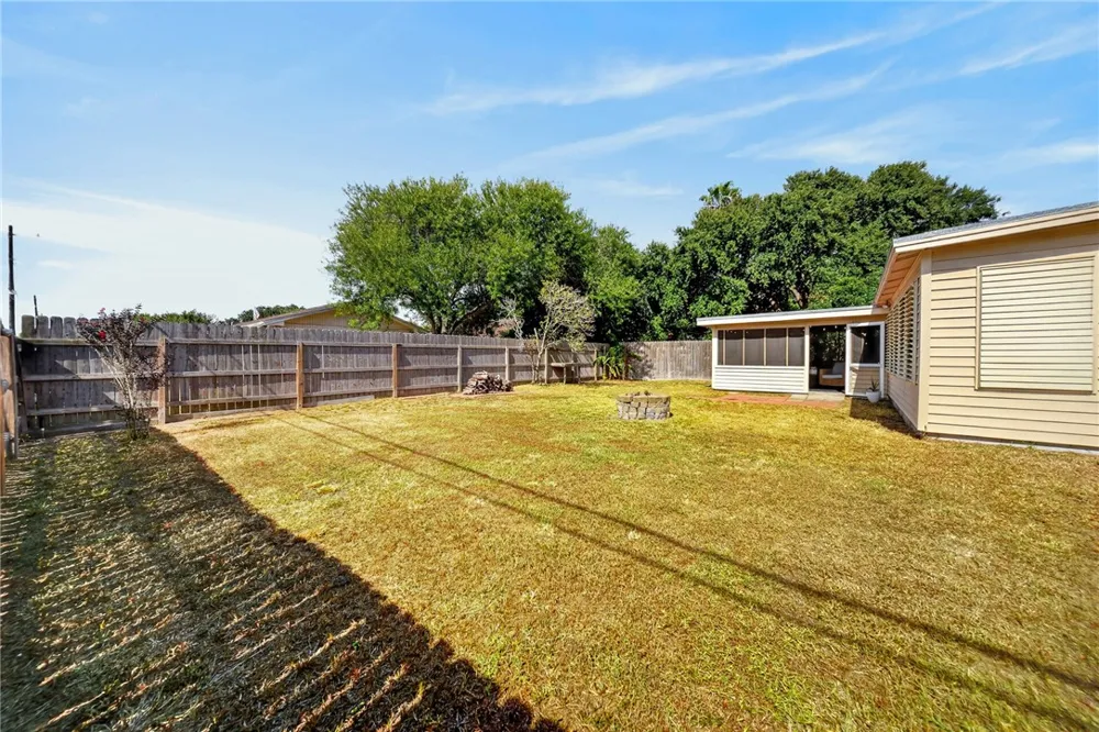 1101 Ontario Drive Corpus Christi, TX 78418