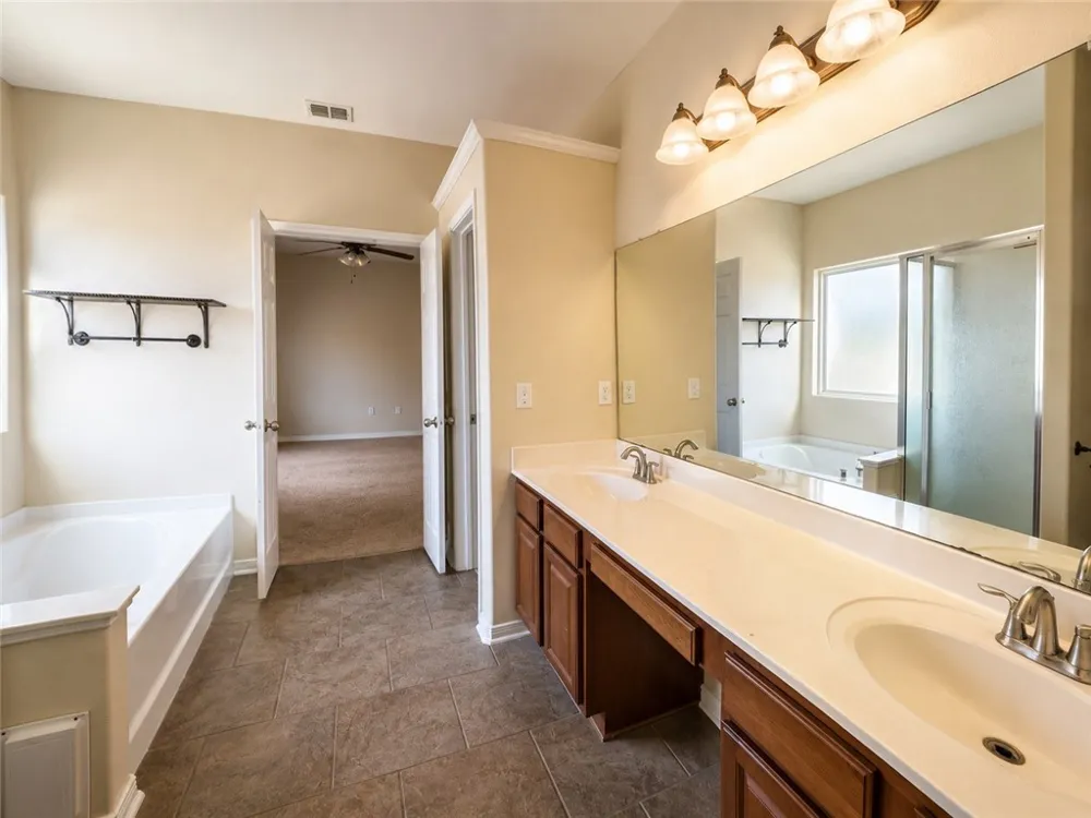 1124 Imperial Street Portland, TX 78374