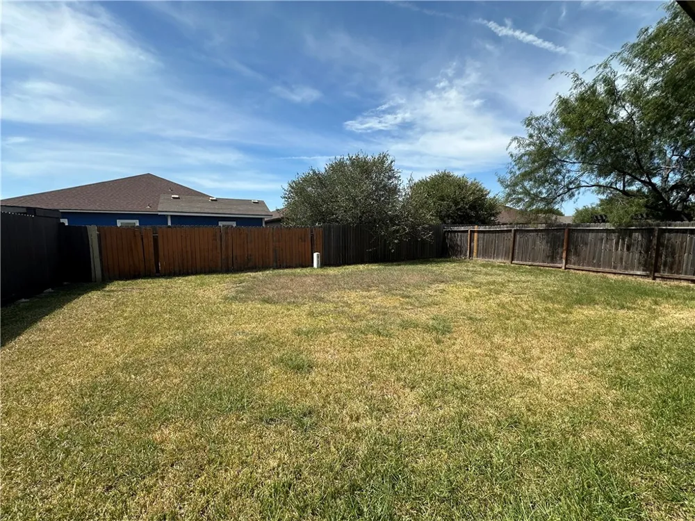 1124 Imperial Street Portland, TX 78374