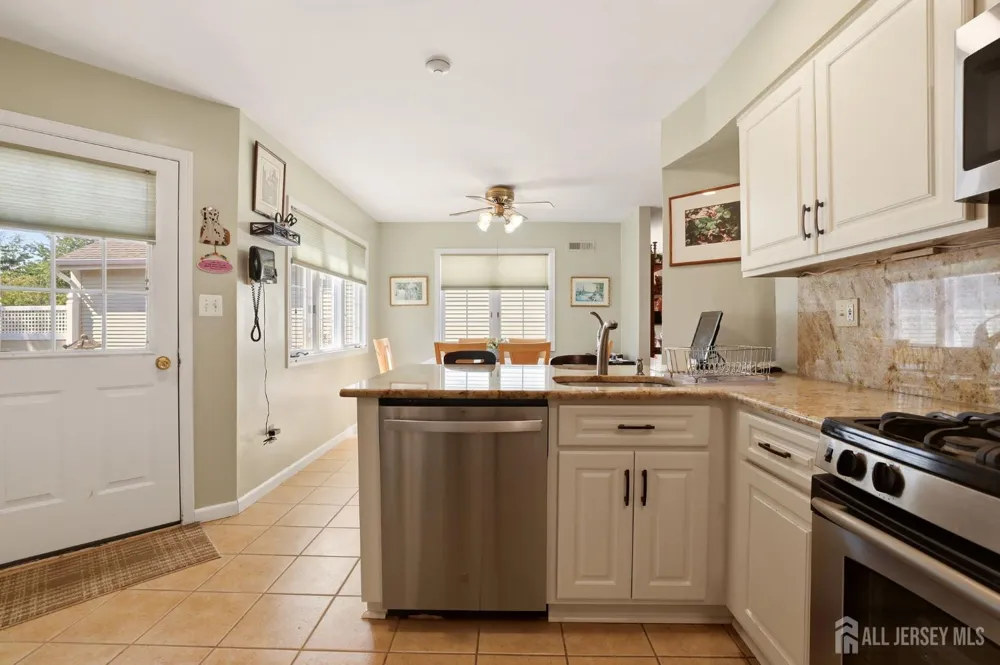 52-B Rutland Lane Monroe, NJ 08831