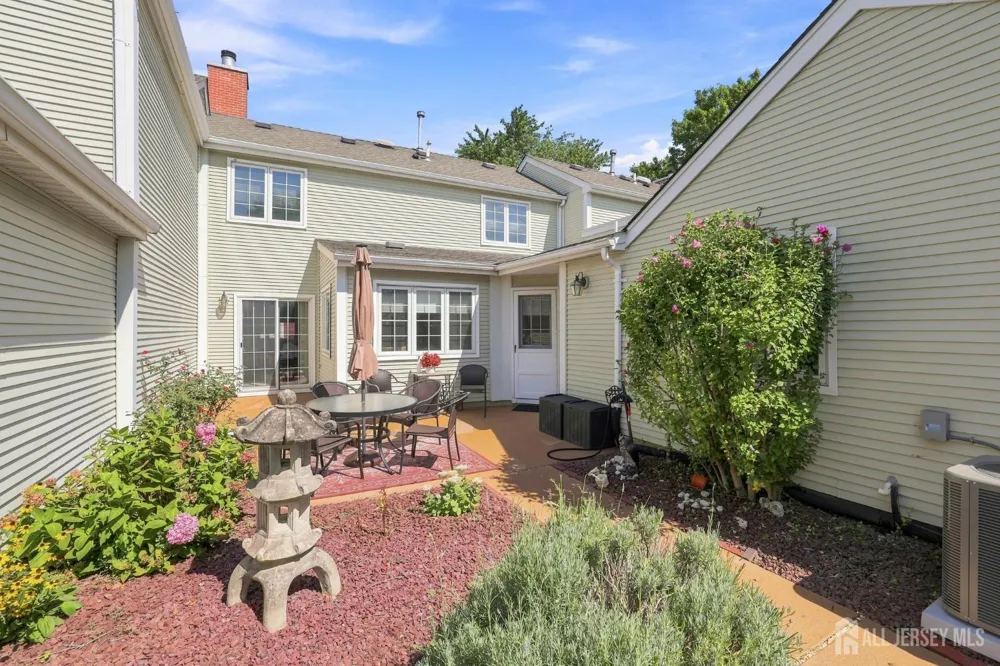 52-B Rutland Lane Monroe, NJ 08831