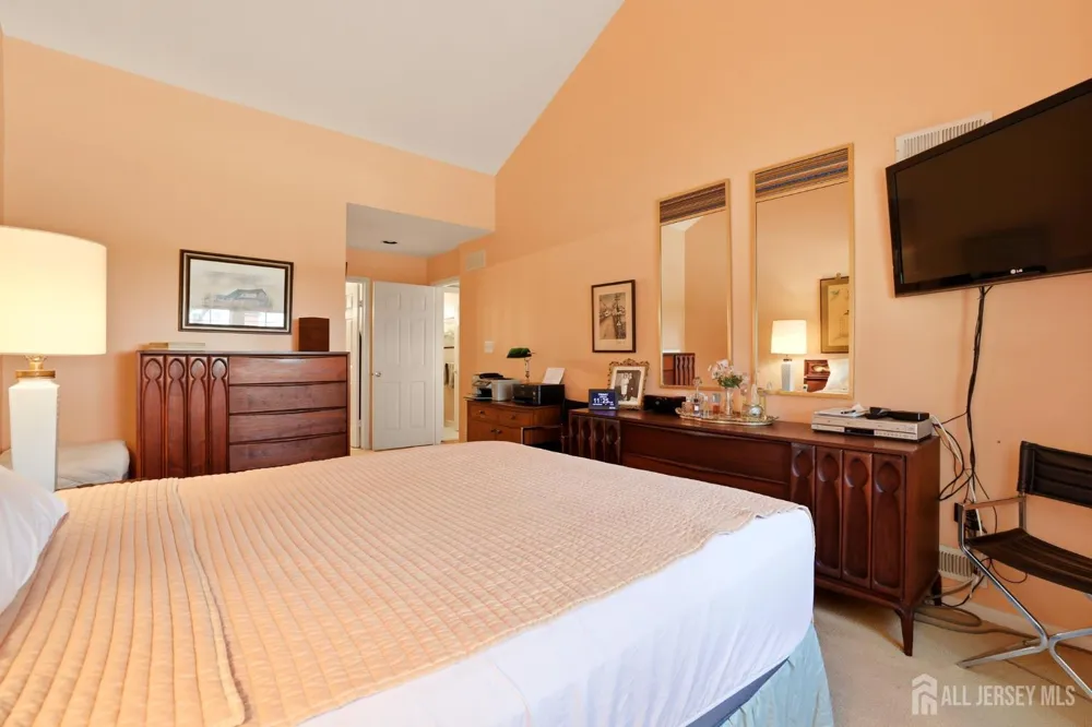 52-B Rutland Lane Monroe, NJ 08831