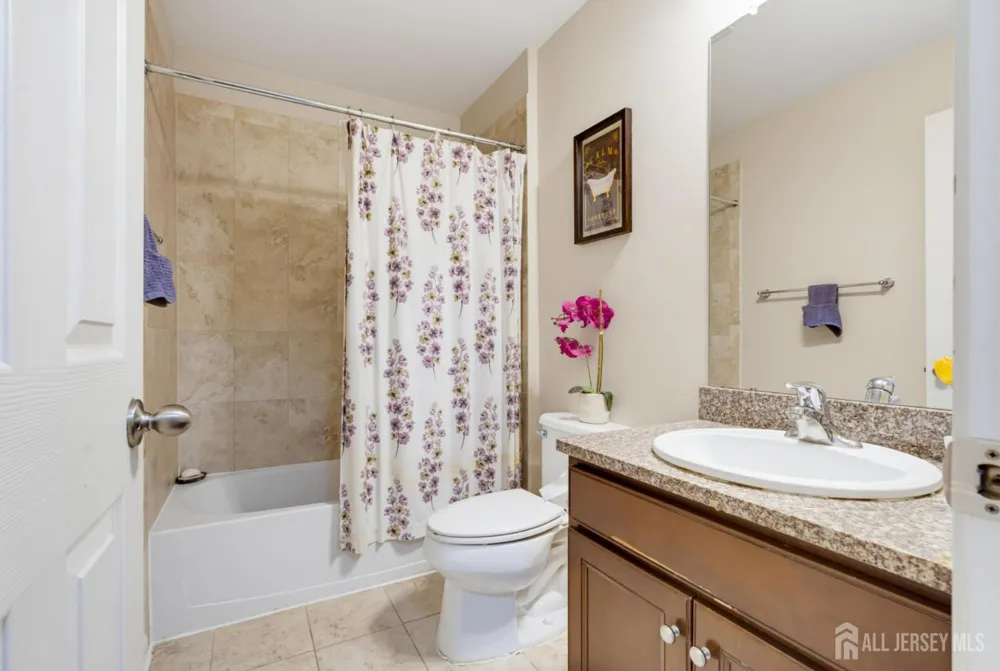 16 Morris Lane Cranbury, NJ 08512