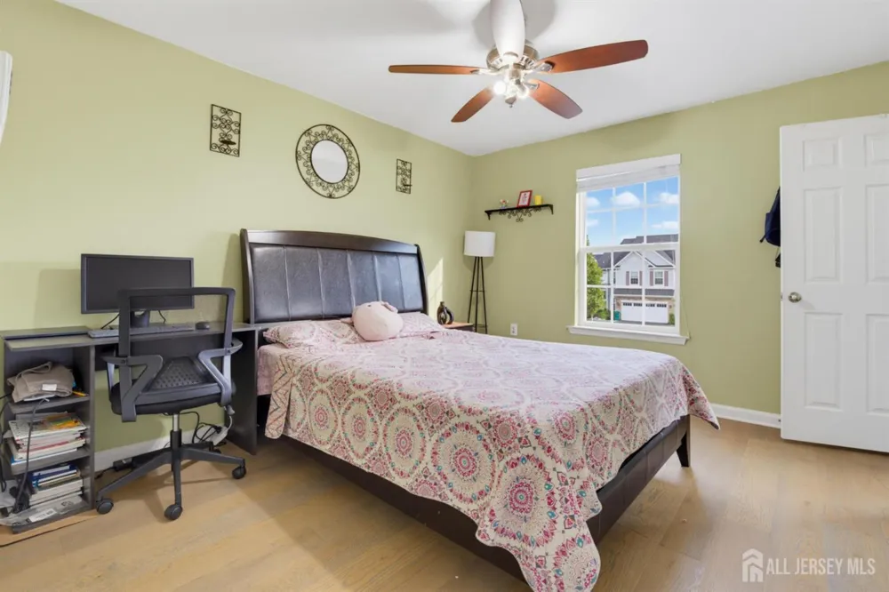 16 Morris Lane Cranbury, NJ 08512