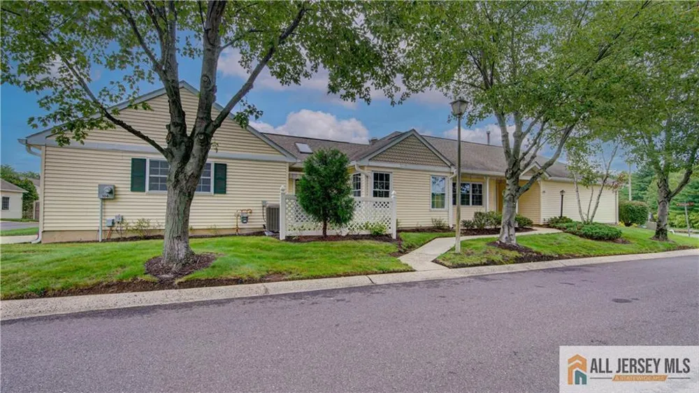 106 Blackbird Drive Monroe, NJ 08831