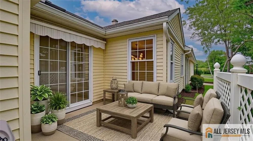 106 Blackbird Drive Monroe, NJ 08831
