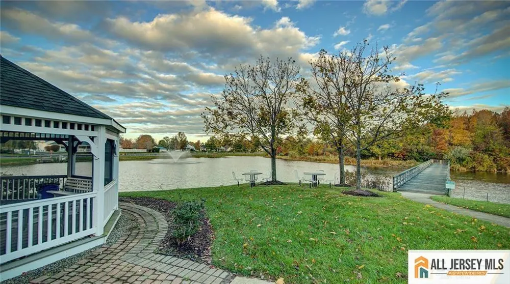 106 Blackbird Drive Monroe, NJ 08831