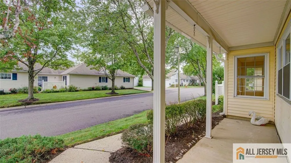 106 Blackbird Drive Monroe, NJ 08831