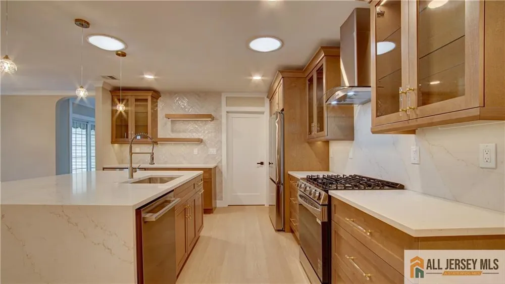 106 Blackbird Drive Monroe, NJ 08831