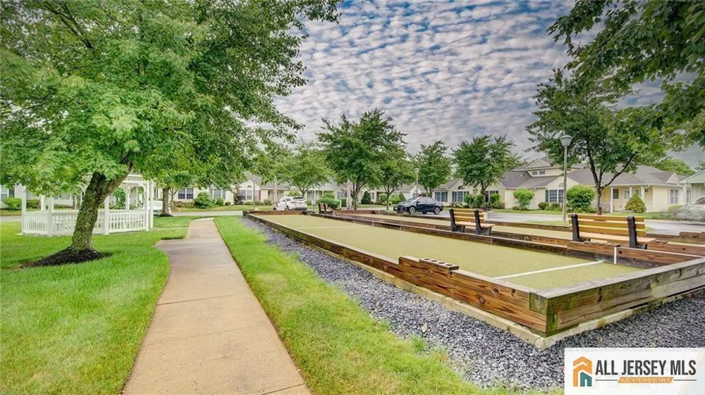 106 Blackbird Drive Monroe, NJ 08831