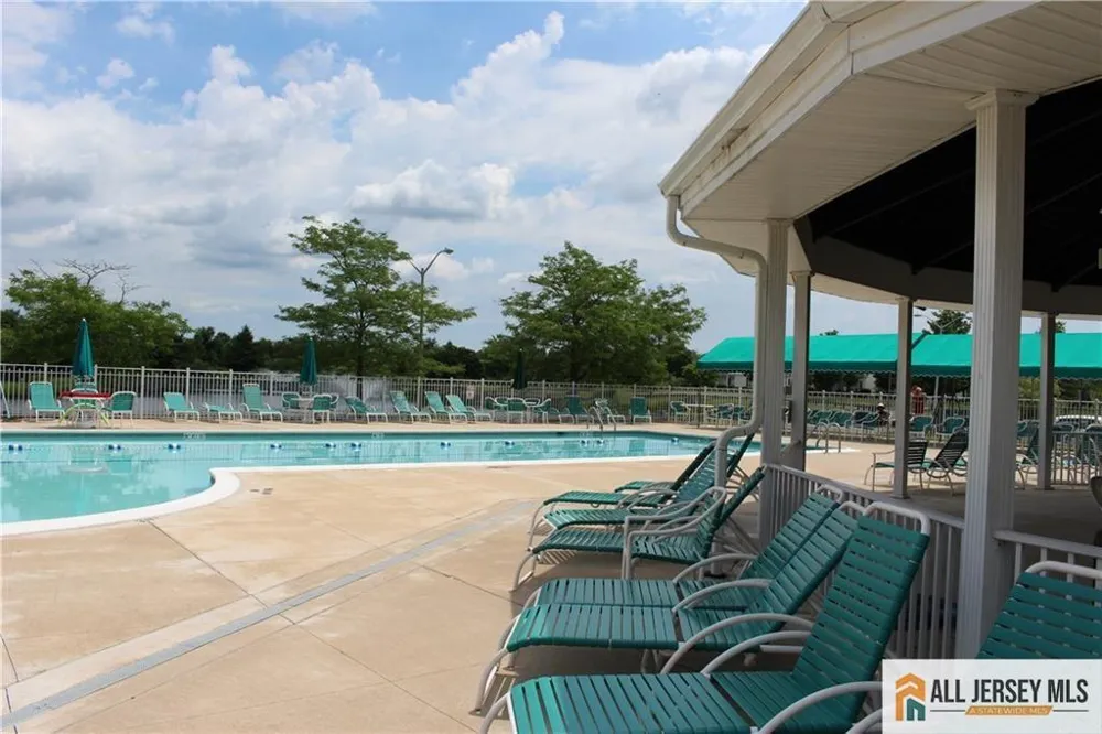 106 Blackbird Drive Monroe, NJ 08831