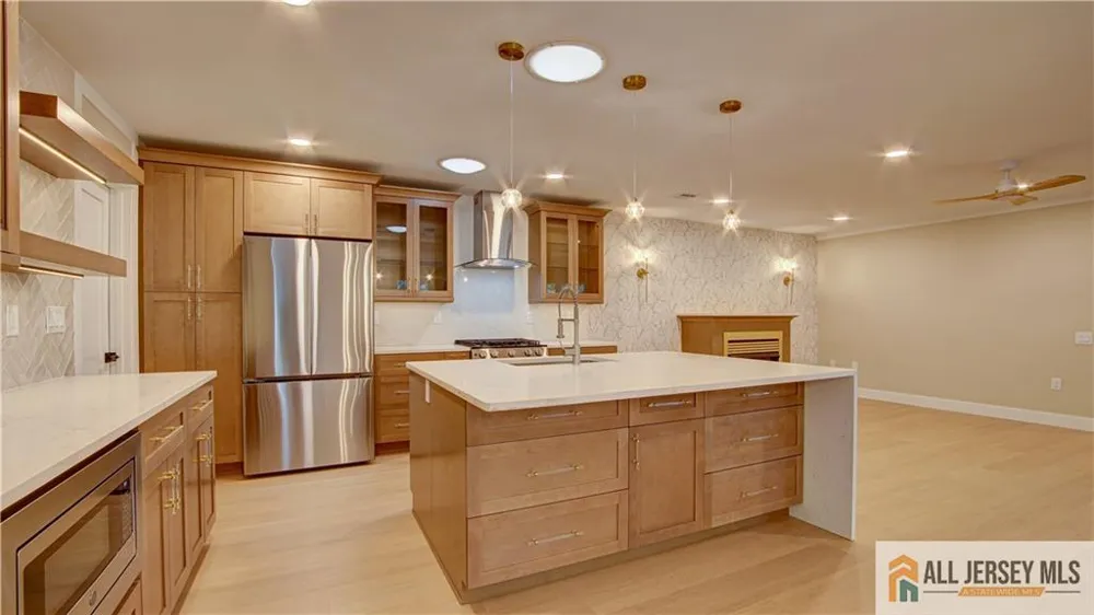 106 Blackbird Drive Monroe, NJ 08831