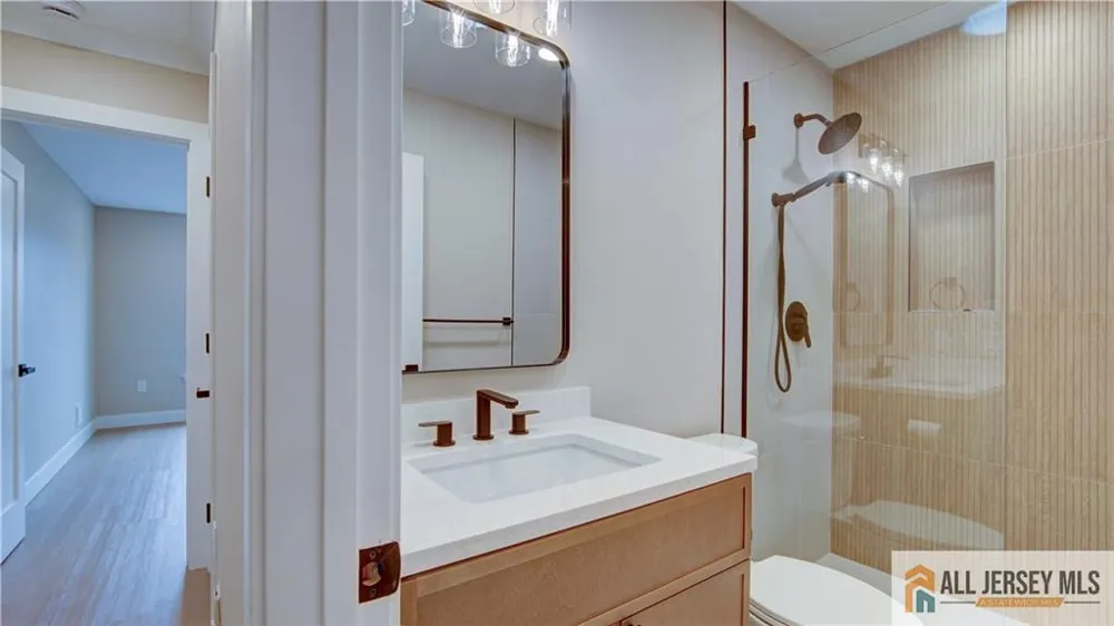 106 Blackbird Drive Monroe, NJ 08831