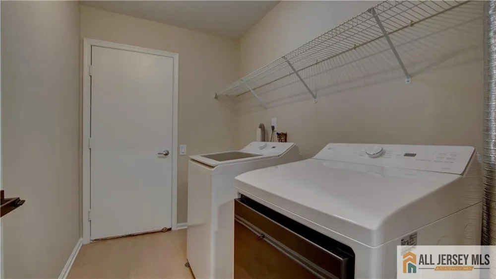 106 Blackbird Drive Monroe, NJ 08831