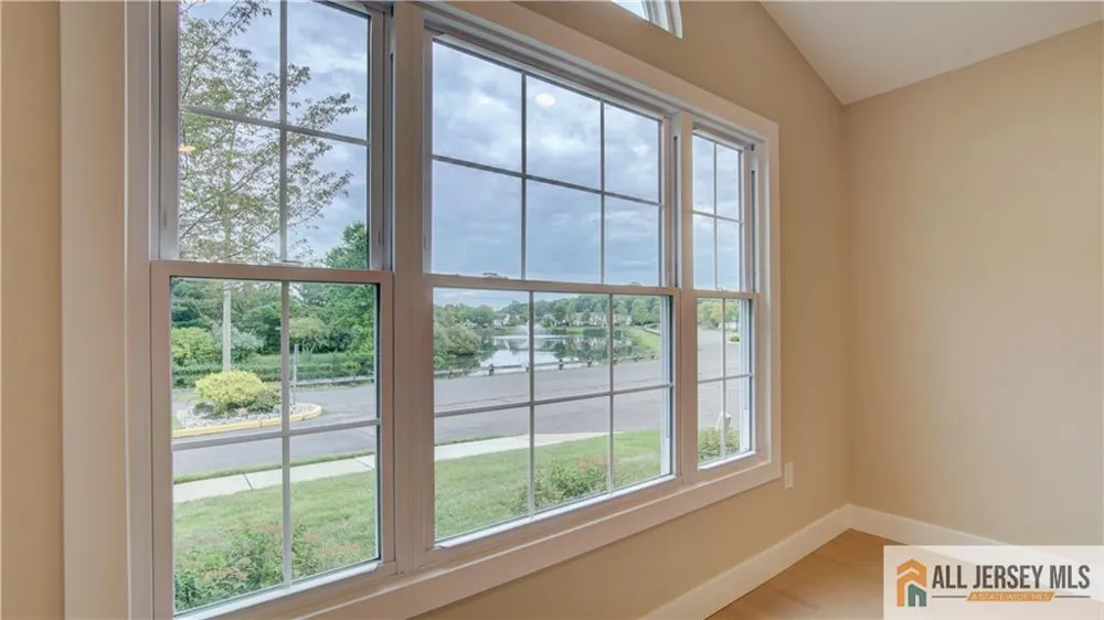 106 Blackbird Drive Monroe, NJ 08831