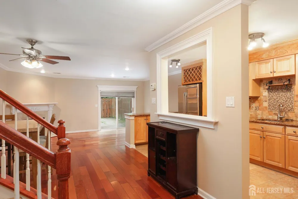 117 Lexington Circle Matawan, NJ 07747