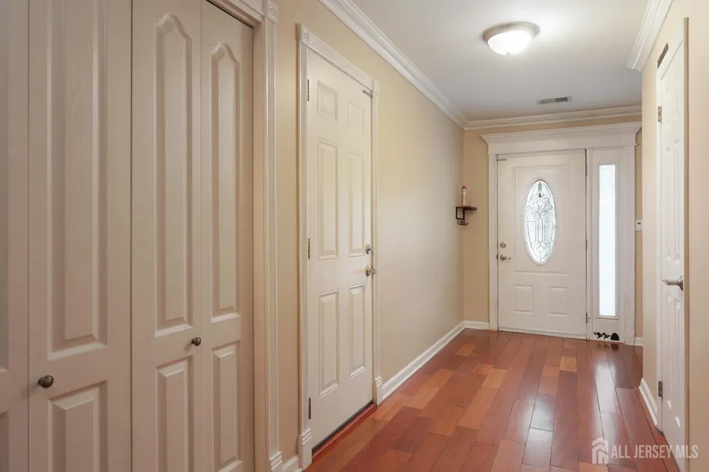 117 Lexington Circle Matawan, NJ 07747