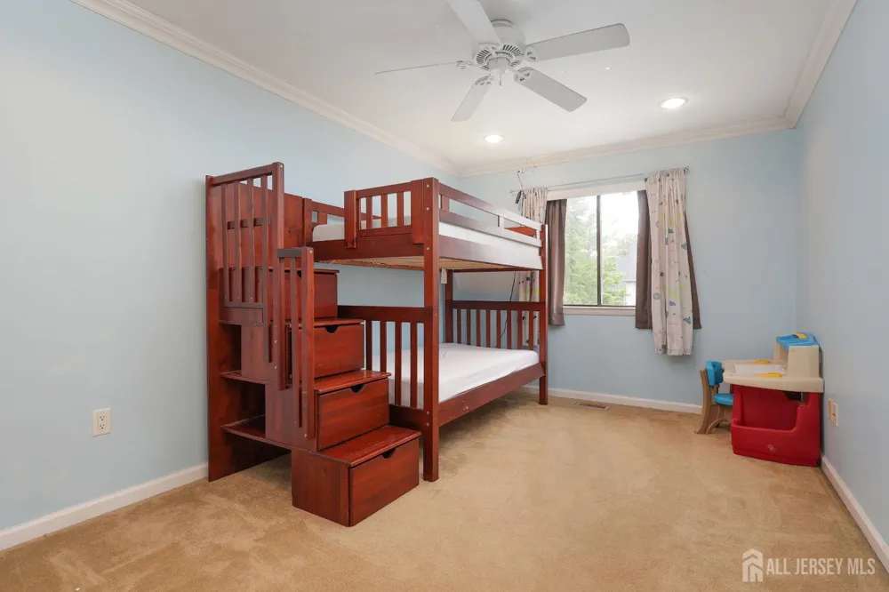 117 Lexington Circle Matawan, NJ 07747