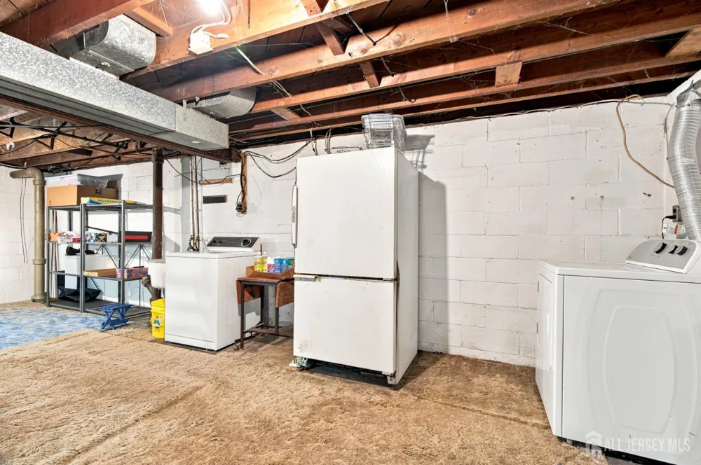 114 Kendall Drive Sayreville, NJ 08859