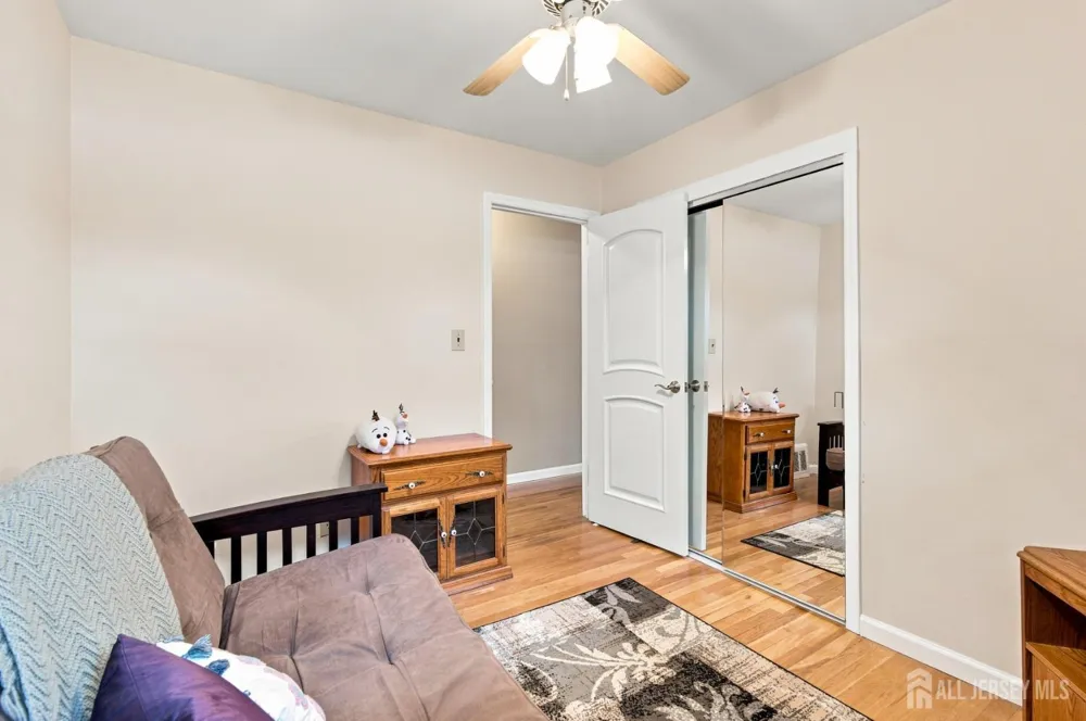 114 Kendall Drive Sayreville, NJ 08859