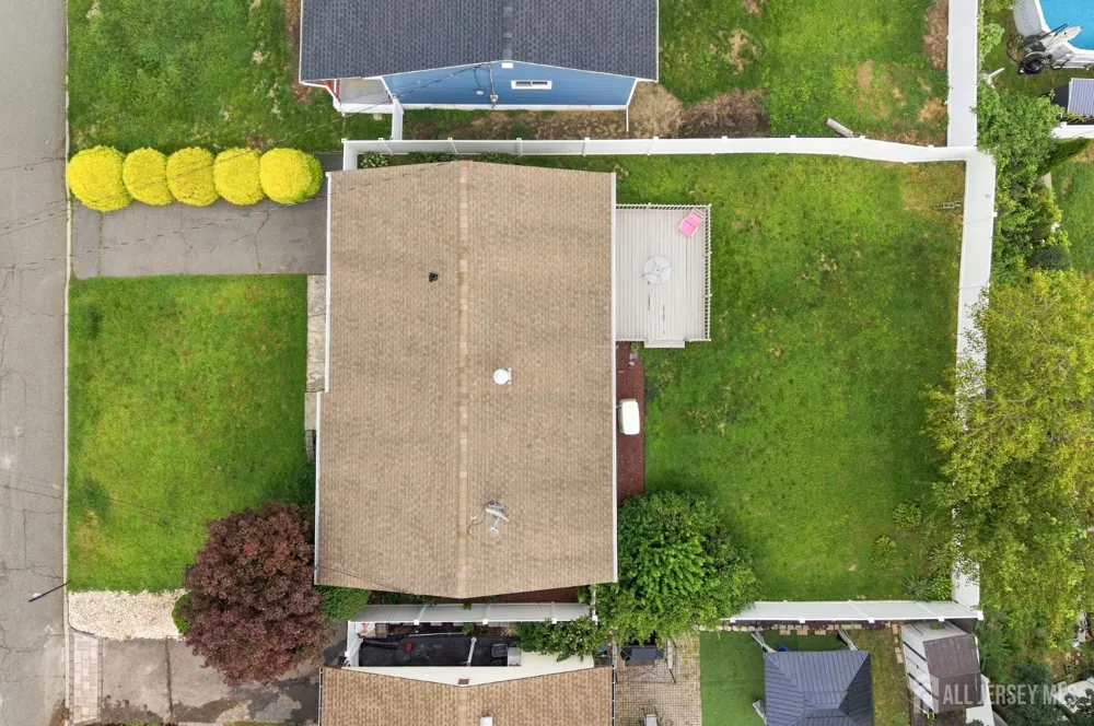 114 Kendall Drive Sayreville, NJ 08859
