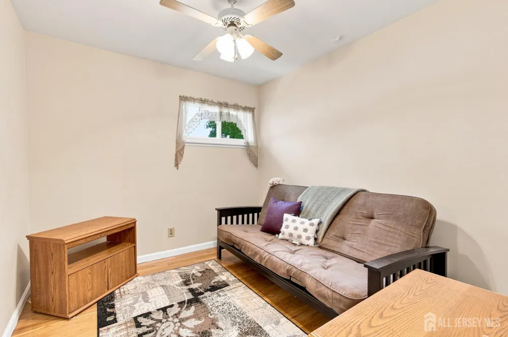114 Kendall Drive Sayreville, NJ 08859