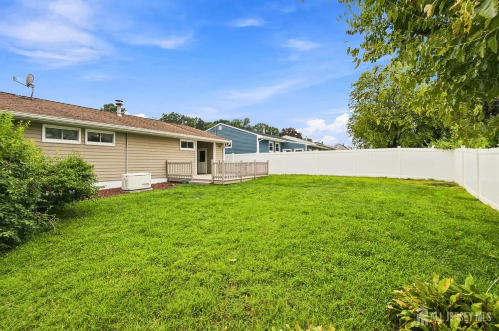 114 Kendall Drive Sayreville, NJ 08859