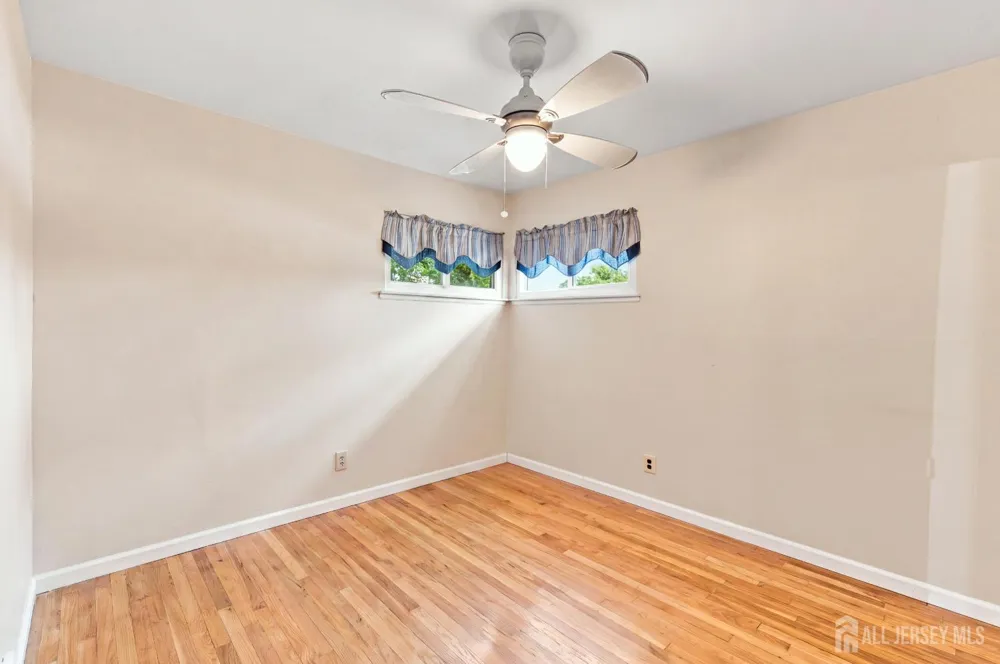 114 Kendall Drive Sayreville, NJ 08859