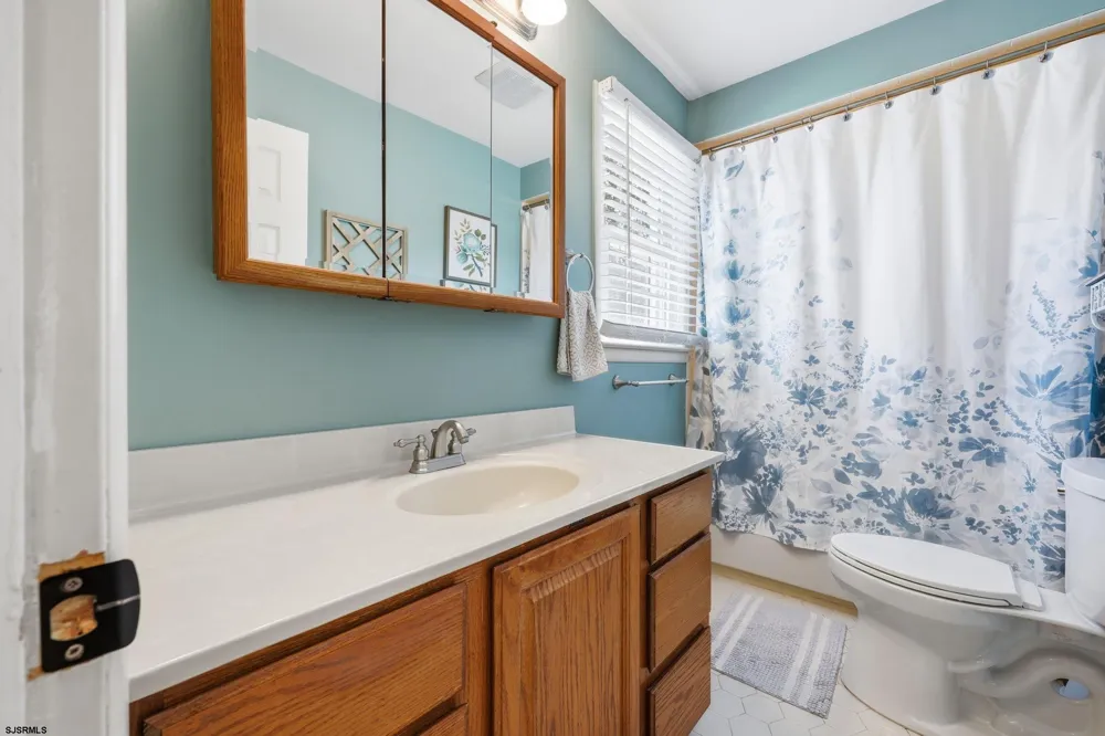 324 Discovery Ln Egg Harbor Township, NJ 08234