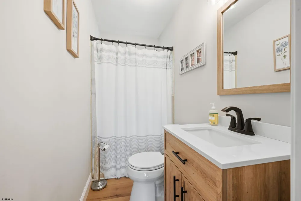324 Discovery Ln Egg Harbor Township, NJ 08234