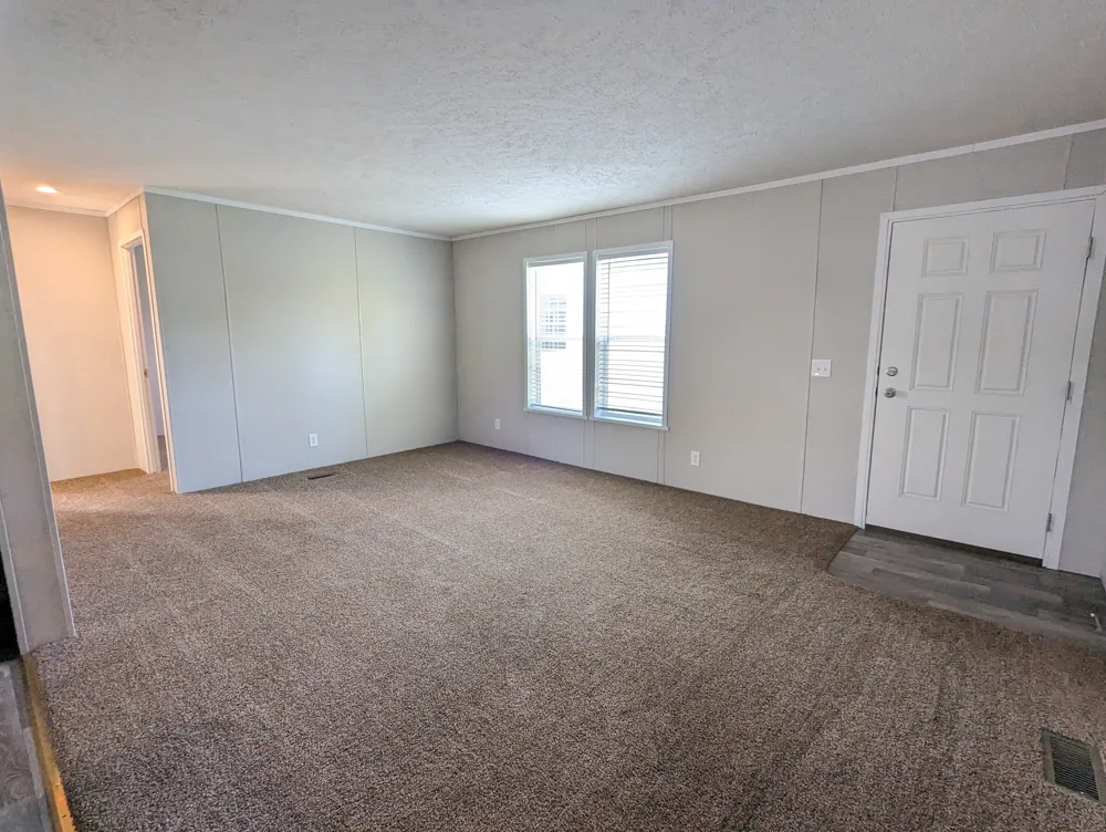 153 Beech Highland, MI 48357