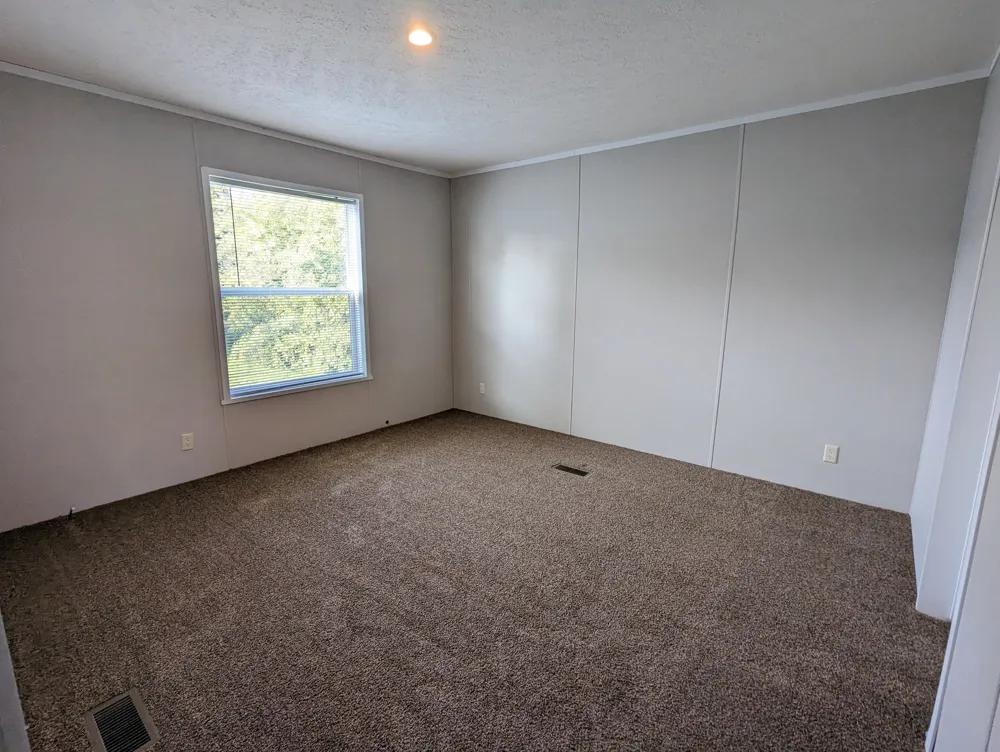 153 Beech Highland, MI 48357