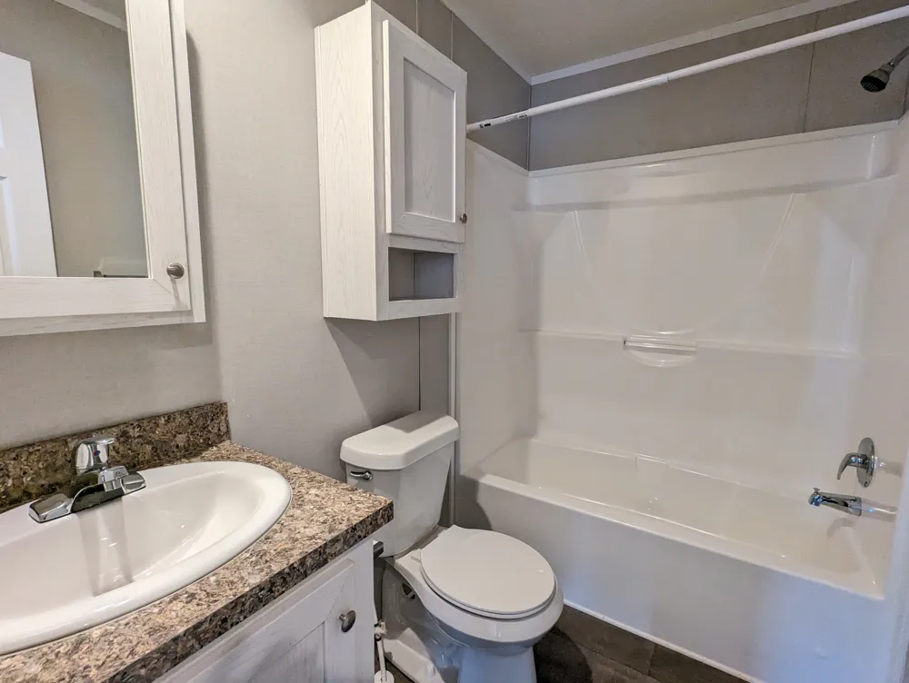 153 Beech Highland, MI 48357