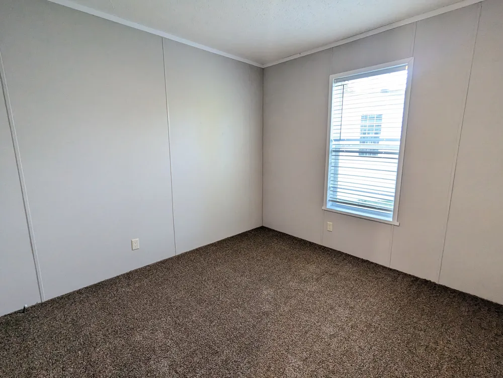 153 Beech Highland, MI 48357