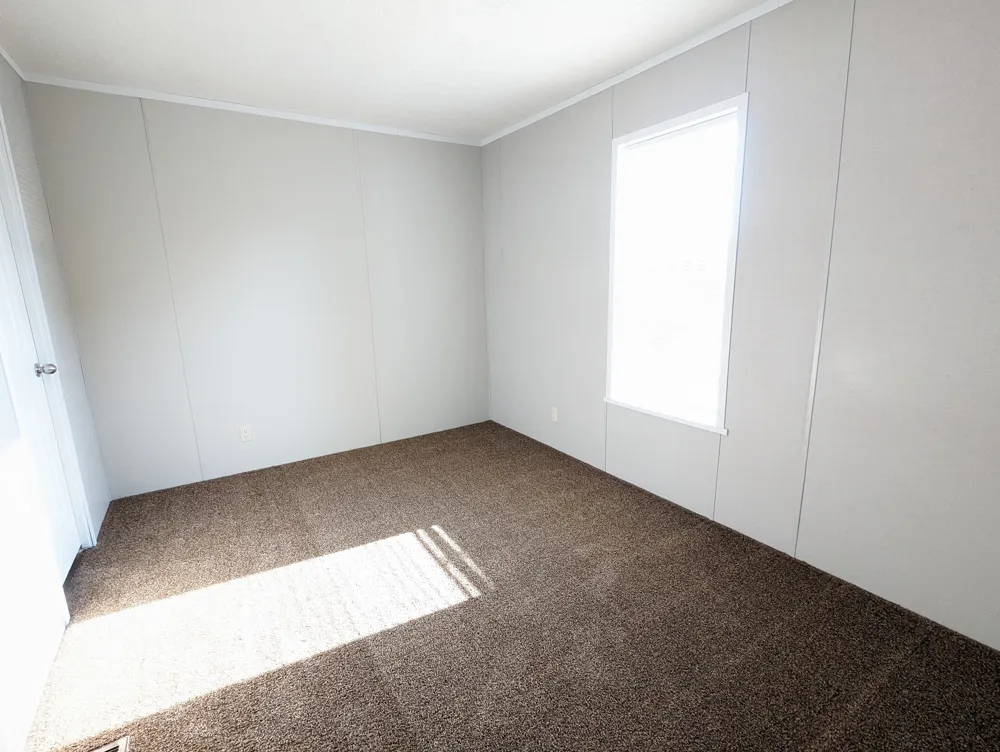 153 Beech Highland, MI 48357