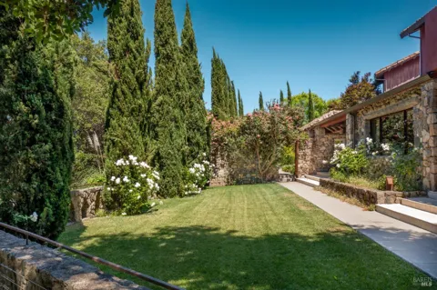 35 Forest Lane