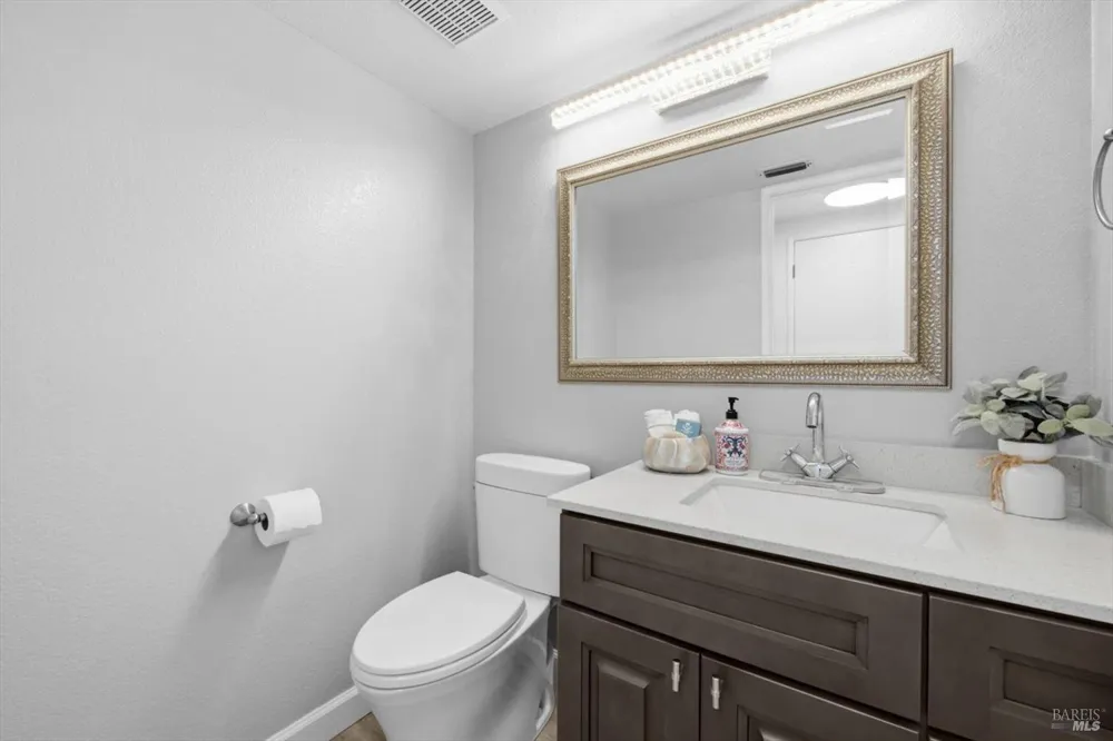 865 Turquoise Street Vacaville, CA 95687