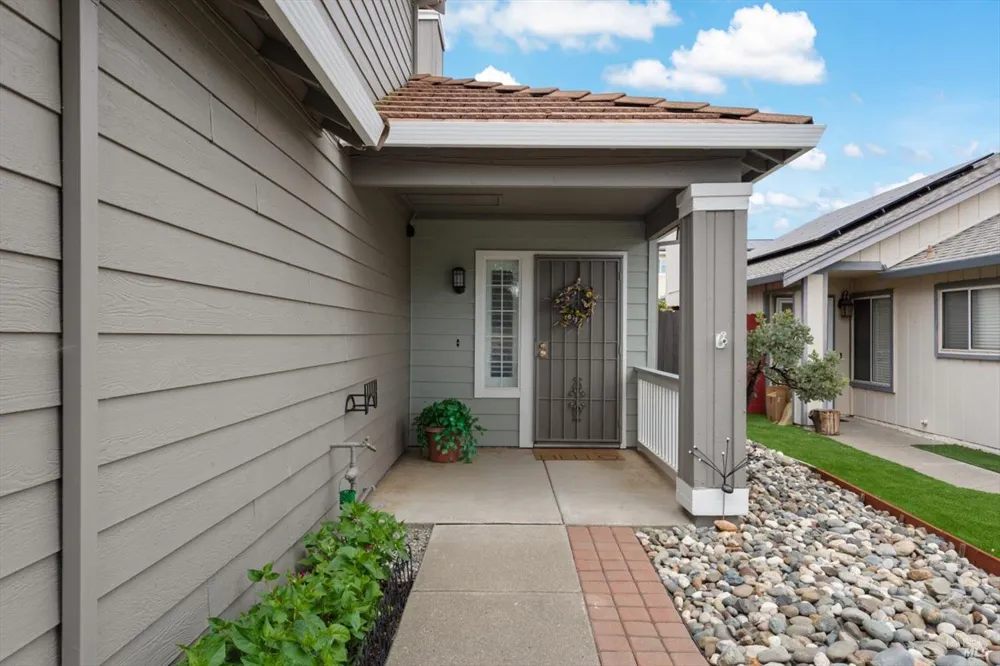 865 Turquoise Street Vacaville, CA 95687