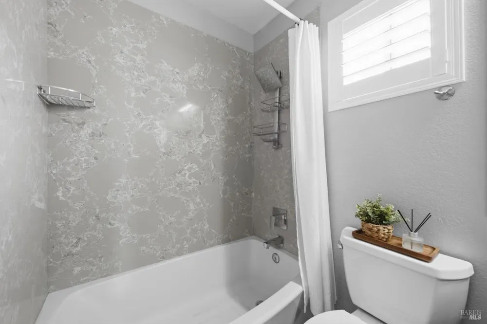 865 Turquoise Street Vacaville, CA 95687