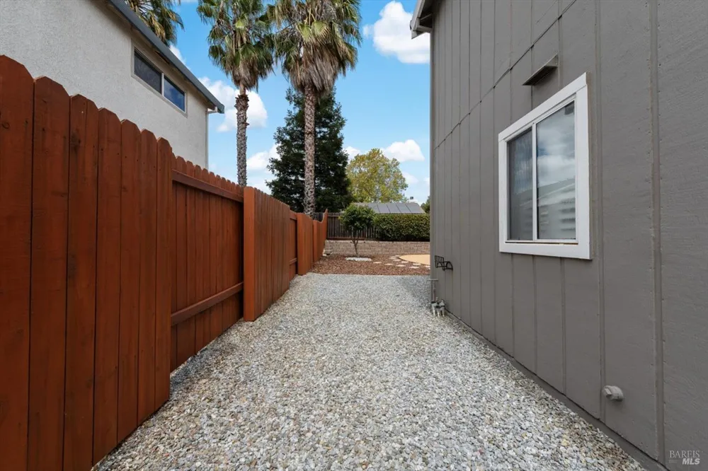 865 Turquoise Street Vacaville, CA 95687