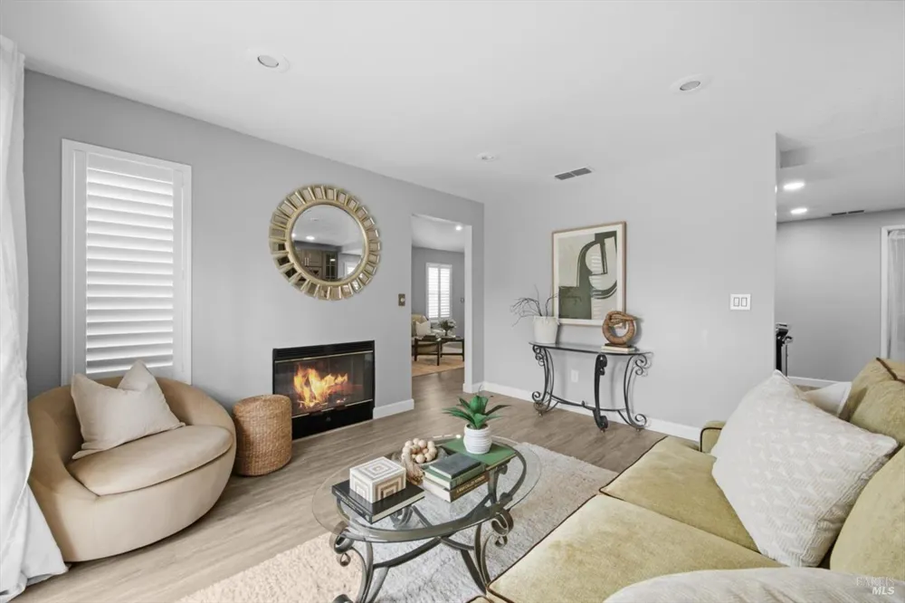 865 Turquoise Street Vacaville, CA 95687
