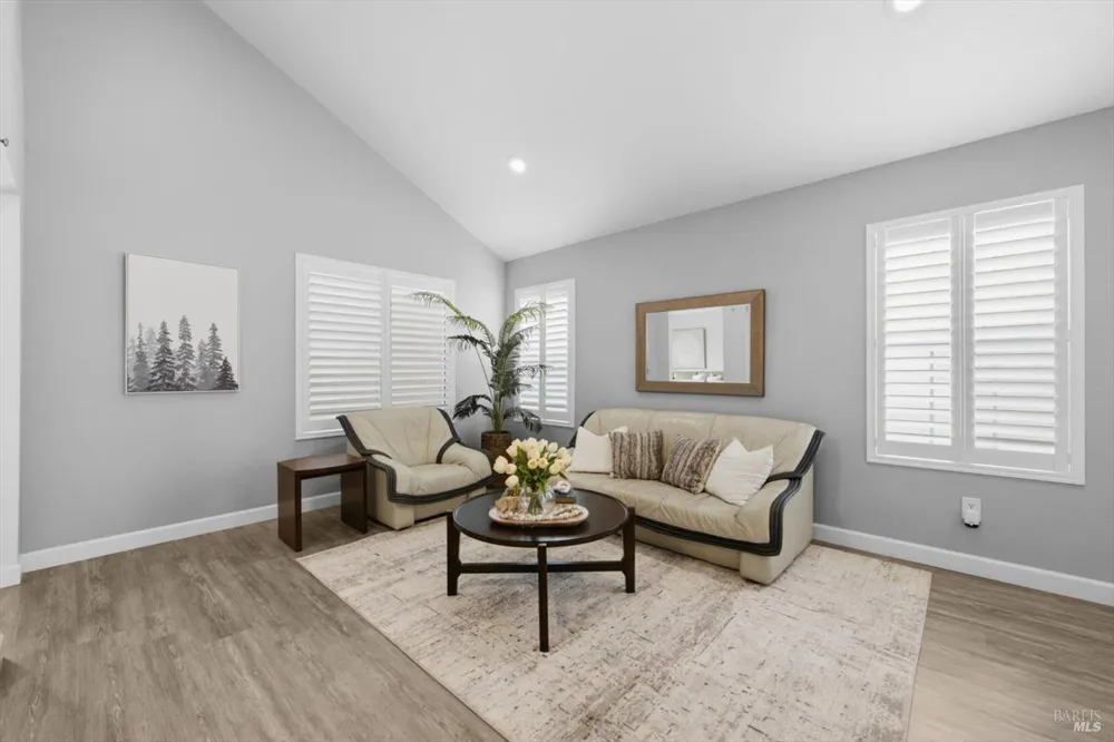 865 Turquoise Street Vacaville, CA 95687