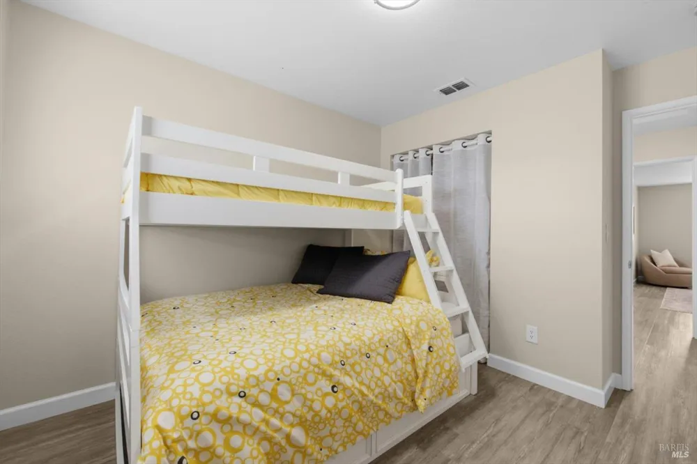 865 Turquoise Street Vacaville, CA 95687