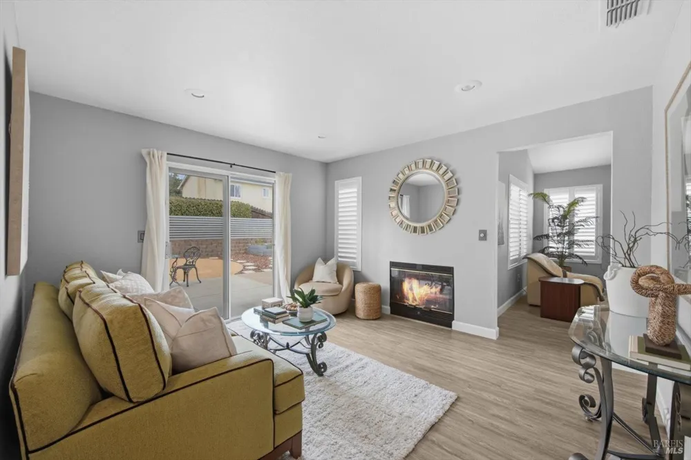 865 Turquoise Street Vacaville, CA 95687