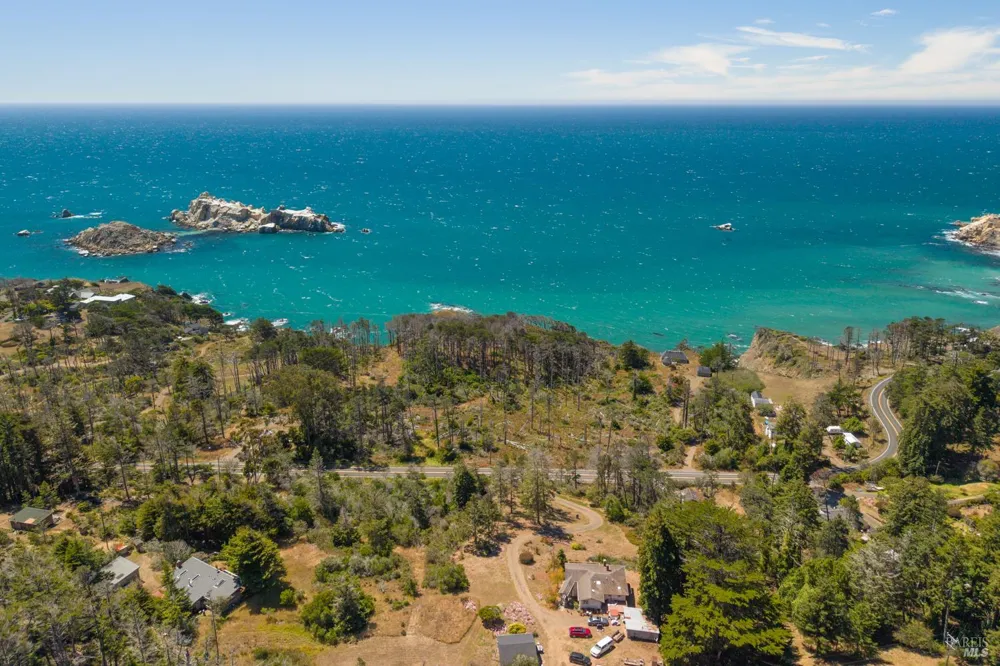 34501 S. Highway 1 Gualala, CA 95445