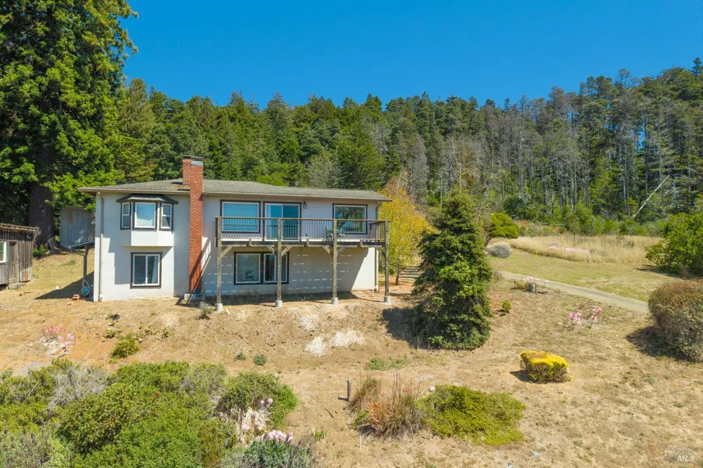 34501 S. Highway 1 Gualala, CA 95445