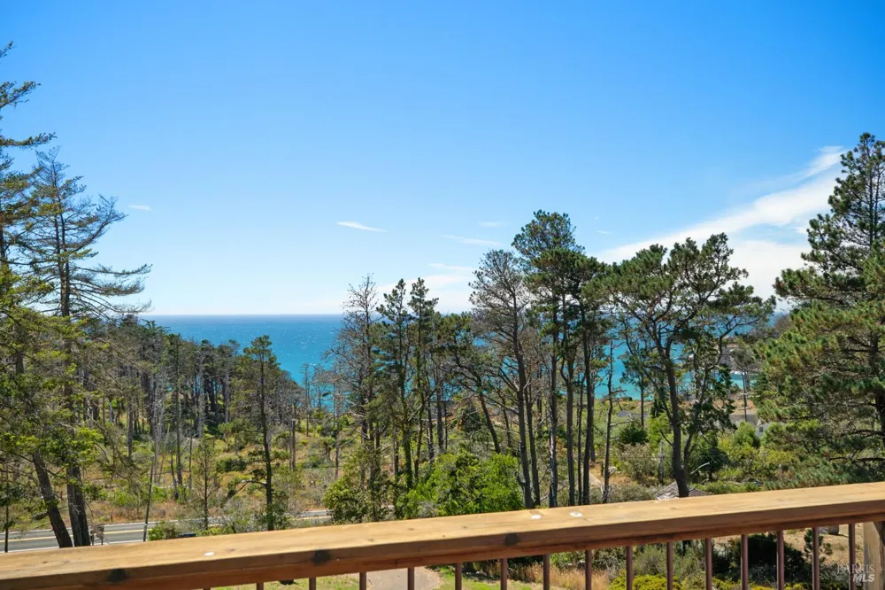 34501 S. Highway 1 Gualala, CA 95445